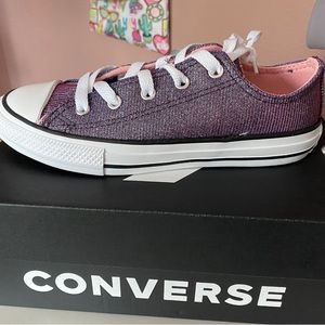 Girls Converse